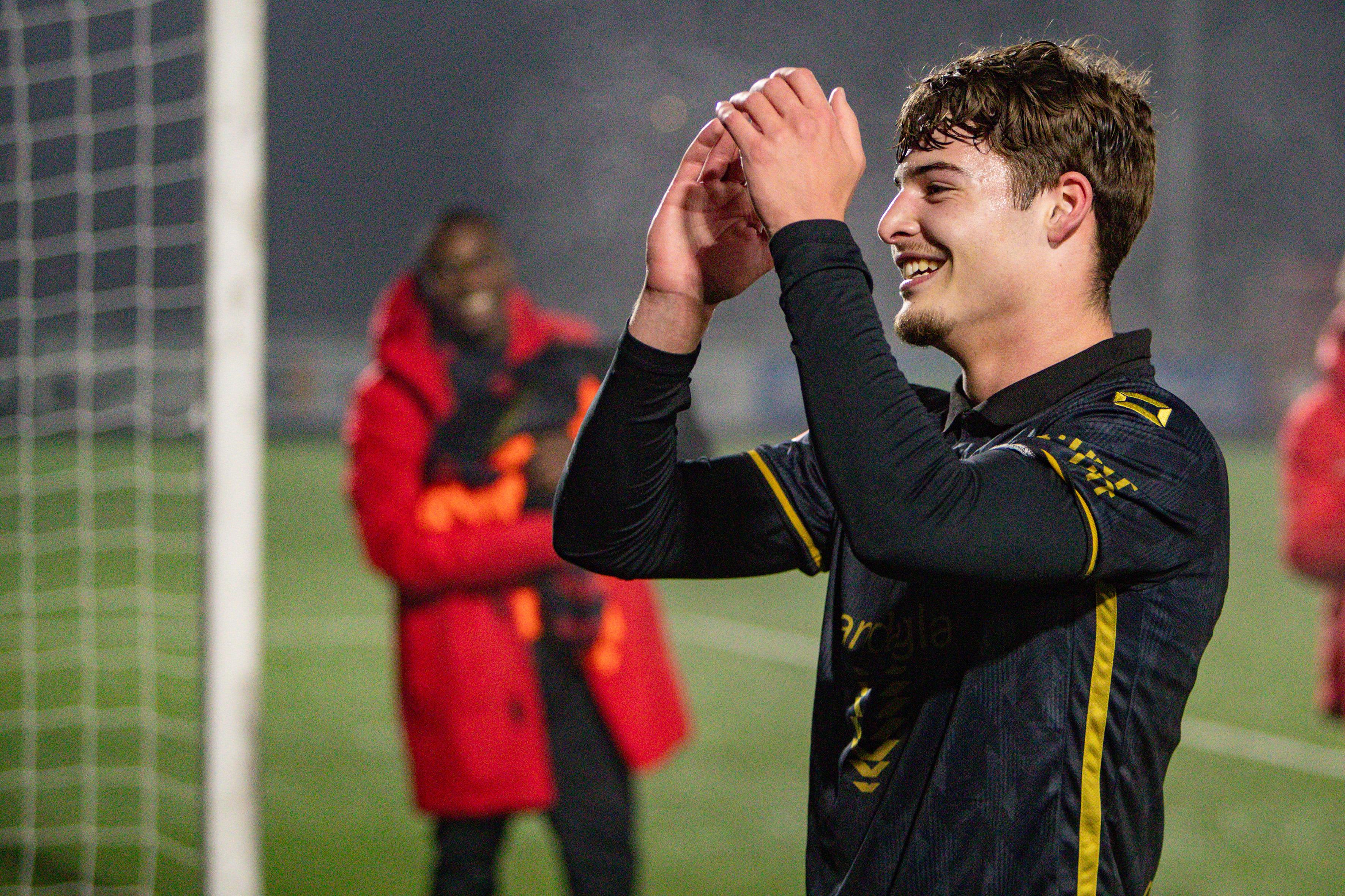 Stan van Manen scoorde uit tegen Jong AZ, maar wil ook graag een goal maken voor eigen publiek in zijn Emmen. 