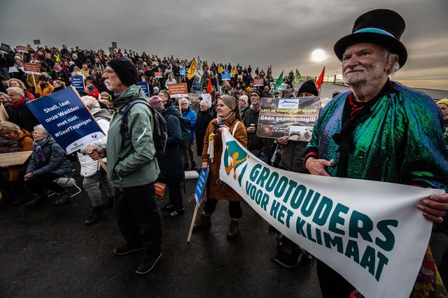 Protest eind november 2022 tegen plannen voor nieuwe gaswinning onder de Waddenzee. 