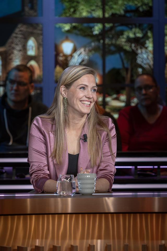 Josine Droogendijk bij RTL Tonight.