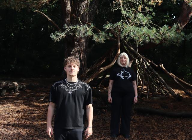 De kist is ze zelf aan het uitzoeken, de rouwkaart ontwerpen, de foto kiezen. ,,Ik vind het fijn om dat zelf te kunnen doen.''