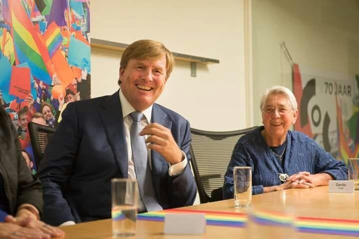 Gerda Tolk met koning Willem-Alexander in 2016.