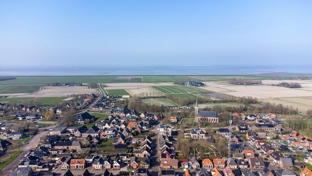 De kust langs de Waddenzee bij Ternaard.
