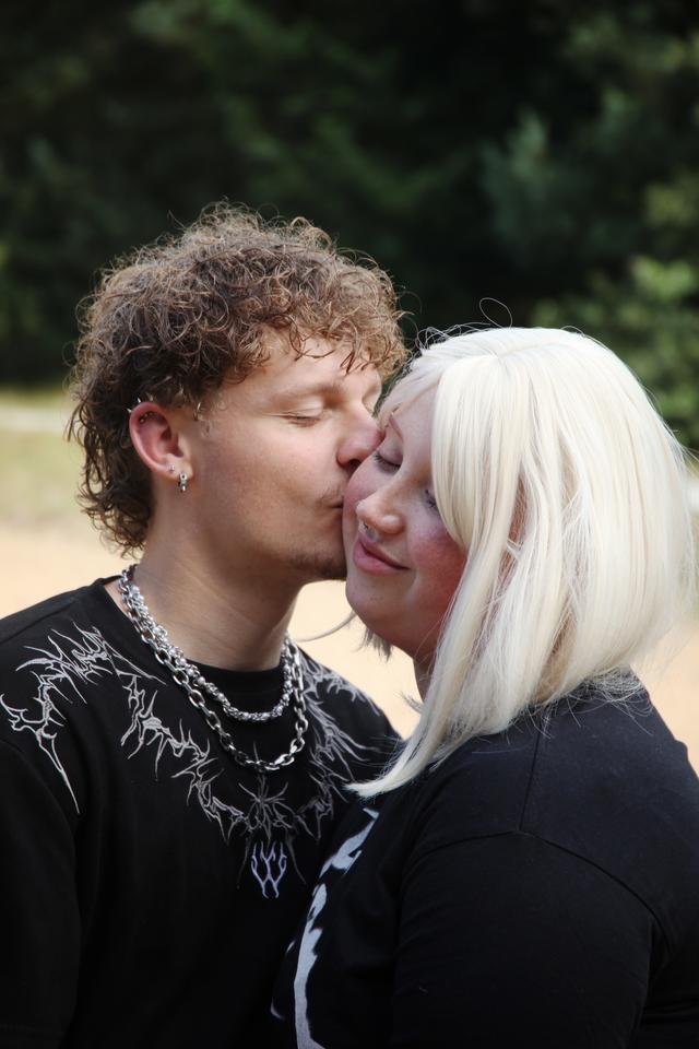 De trouwdag straks gaat echt om de liefde van Mackenzie en Marit.