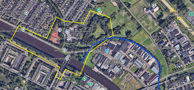 In het met geel gemarkeerde gebied worden bomen en bosschages gekapt. Blauw is de oude loop van de rivier de Hunze.