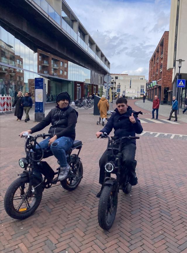 Fatbikes in Assen scheuren veelvuldig door het voetgangersgebied.