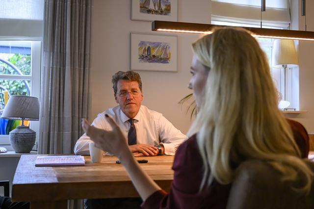 Eric van Oosterhout: ,,Het raakt me heel diep om te zien wat voor seksistische drek Sjouk over haar heen krijgt.''