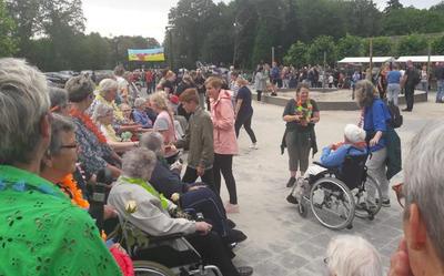 De avondvierdaagse trekt jaarlijks veel deelnemers.