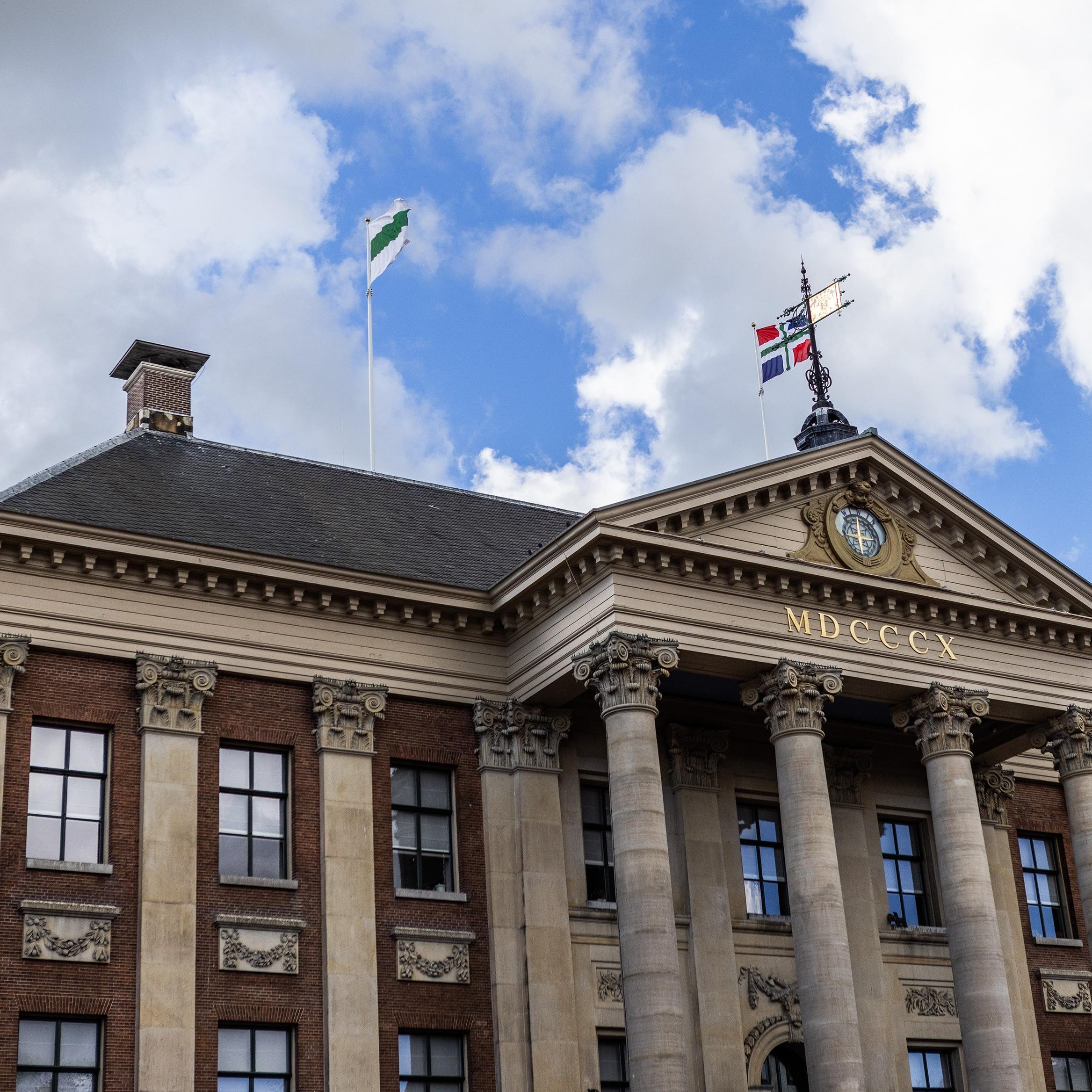 De gemeenteraad van Groningen kan alle ontwikkelingen rond jeugdhulp en de Wet maatschappelijke ondersteuning (wmo) moeilijk behappen.
