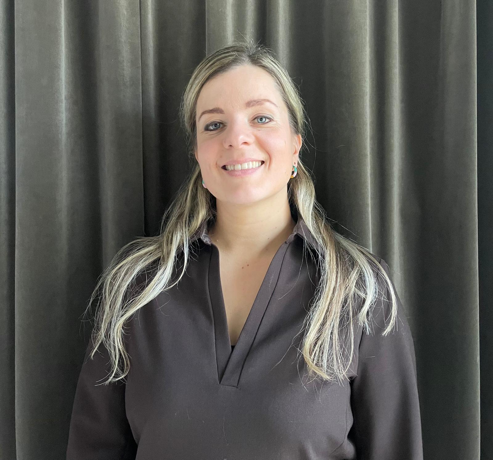 Linda Koning, docent gebarentaal.