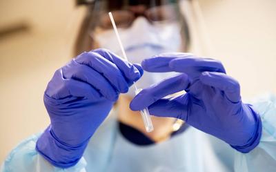 Weekgemiddelde coronagevallen verder gedaald