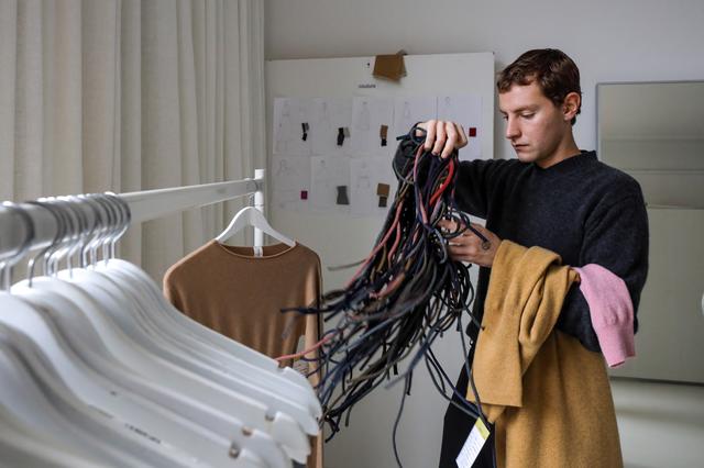 Jules ten Velde werkt bij Extreme Cashmere in Amsterdam.