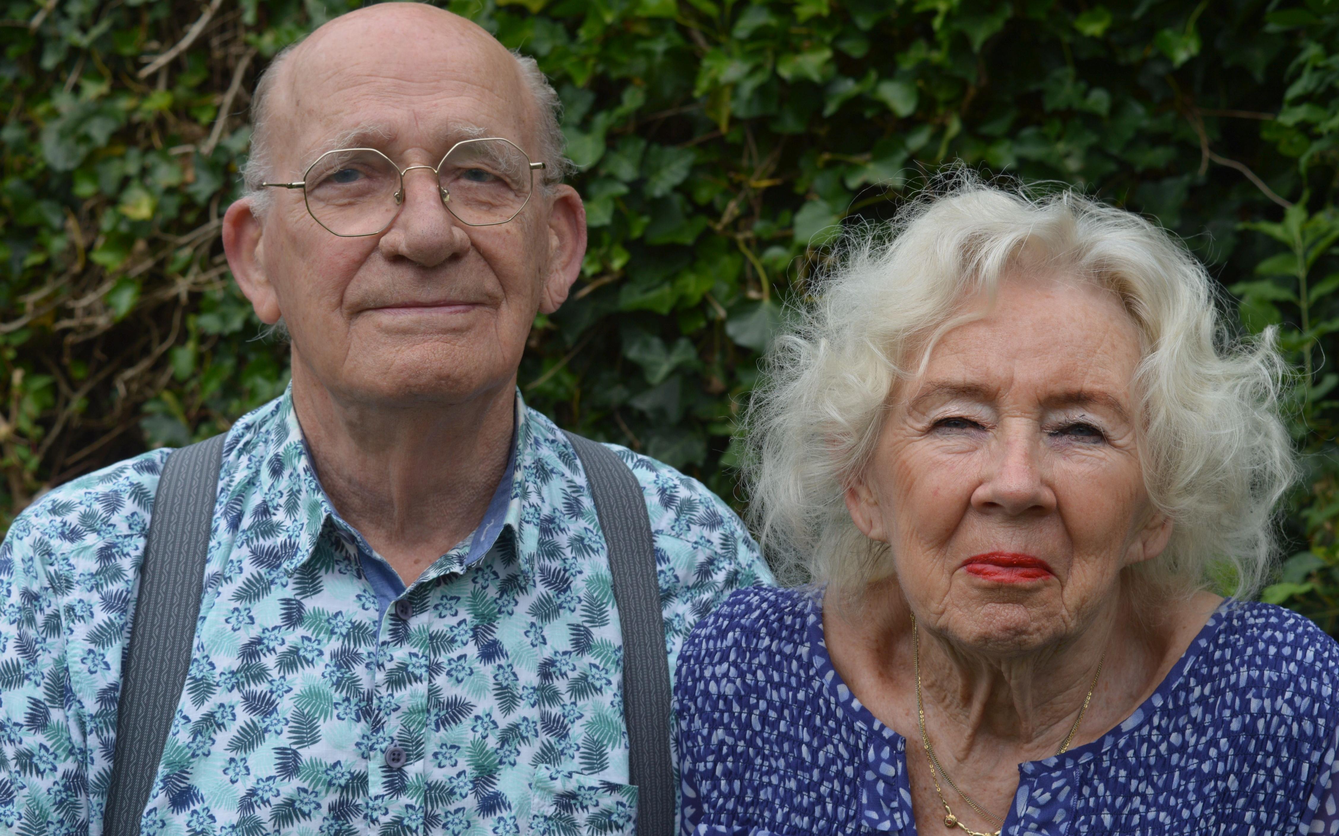 Louis en Anneke van Hattem uit Coevorden zijn 60 jaar getrouwd.