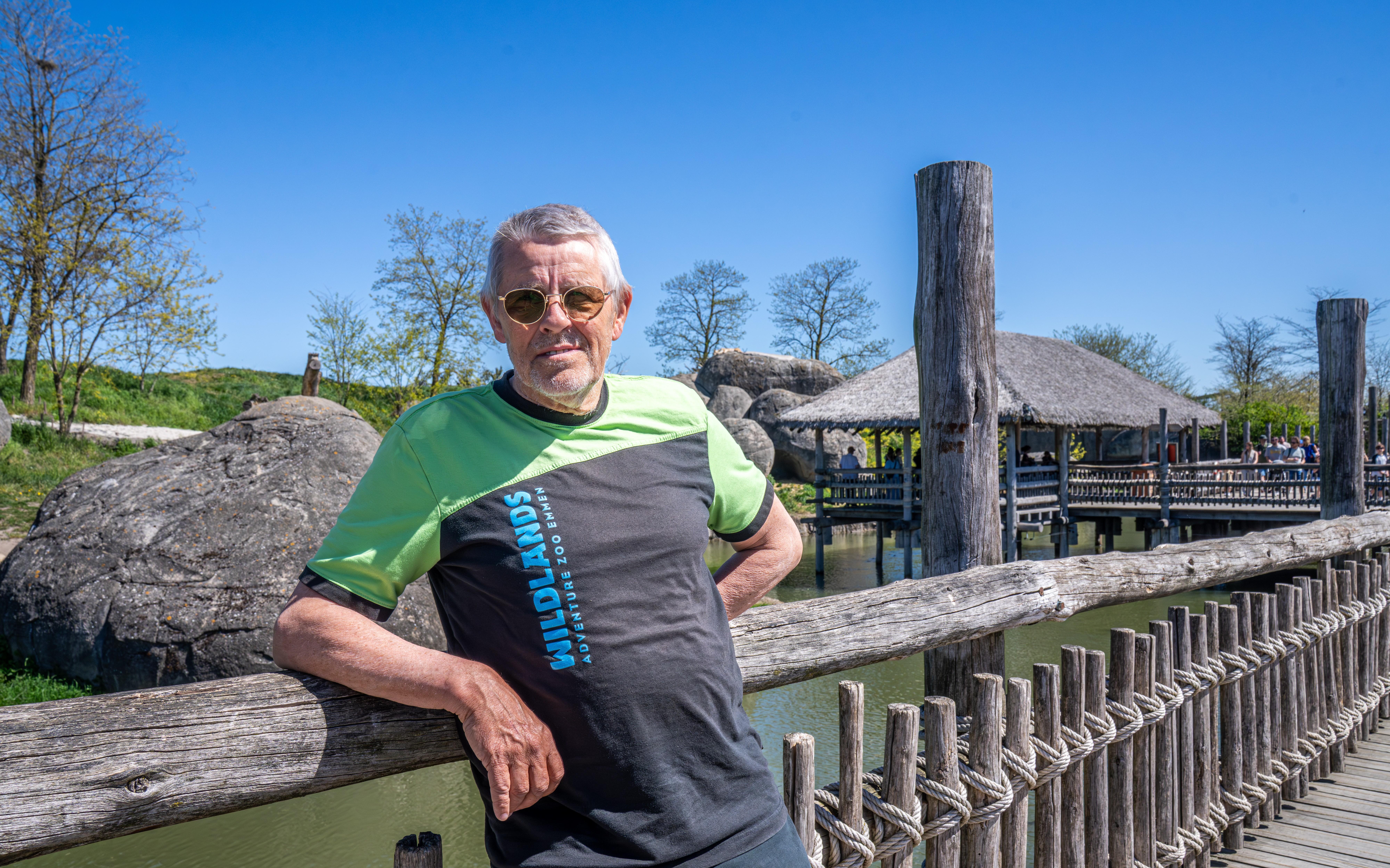 Louis van Rotterdam stopt na 48 jaar als dierverzorger.