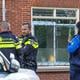 In Stadskanaal zijn de ruiten van een woning ingegooid.