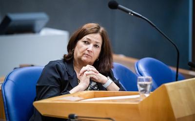 Minister Conny Helder in de Tweede Kamer.