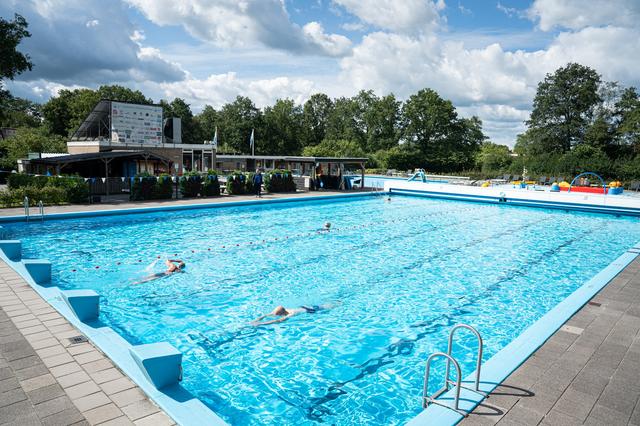 Een buitenbad valt in Assen niet te exploiteren zonder dat er jaarlijks een flink bedrag in wordt gestoken.