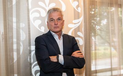 Burgemeester Velema wil zo snel mogelijk om tafel met minister Faber.