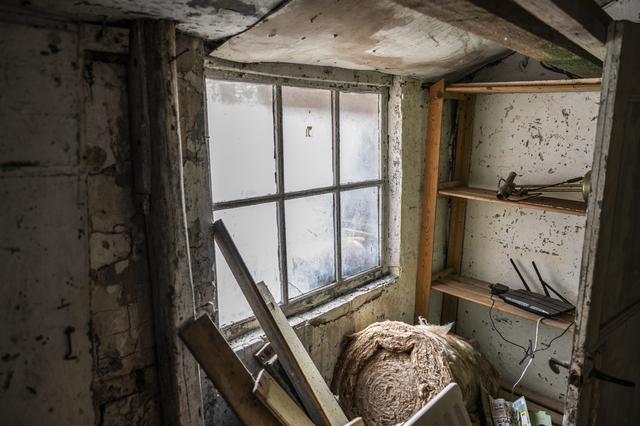 Hoe het huis er nu uitziet, is gerust een bouwval te noemen.
