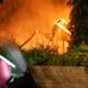 In de nacht van zaterdag op zondag is een woning in Pieterburen verwoest door brand.