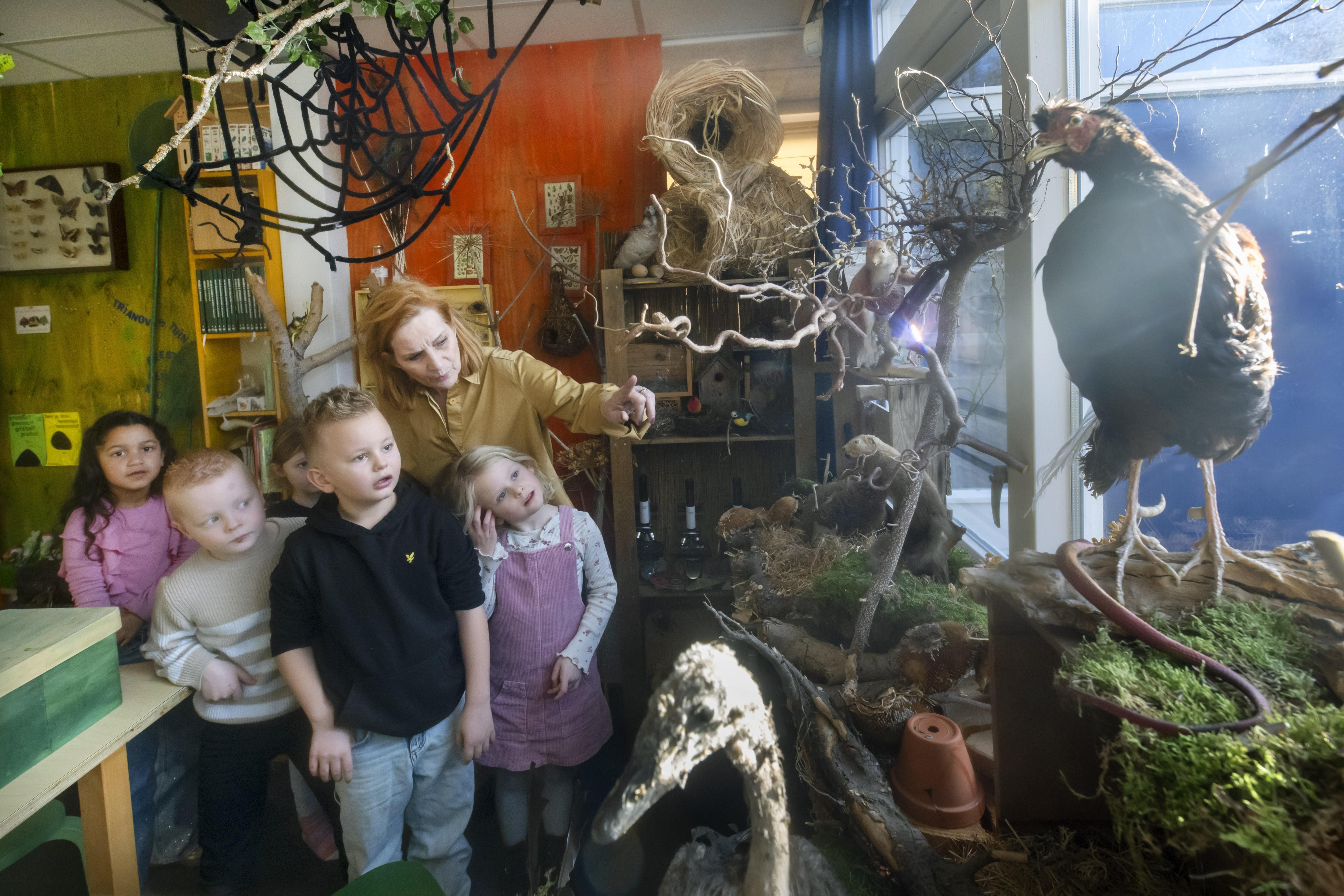 Er is veel aandacht voor creativiteit in het naschoolse programma Kansen voor Kinderen op IKC Trianova in Leeuwarden.
