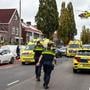 Hulpdiensten rukten massaal uit naar de Bleeklaan in Leeuwarden, nadat Kamil Irski was doodgestoken.