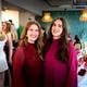Raoni Groen (links) en Melina Pekelsma zijn de initiatiefnemers van Amare: een social club in Drachten alleen voor vrouwen.
